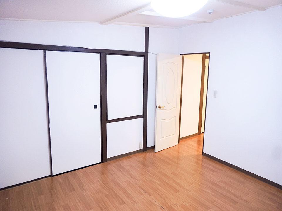 Konitel 堀江 Osaka